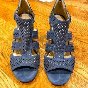 Andrew Geller - Size 7 - Denim Blue color